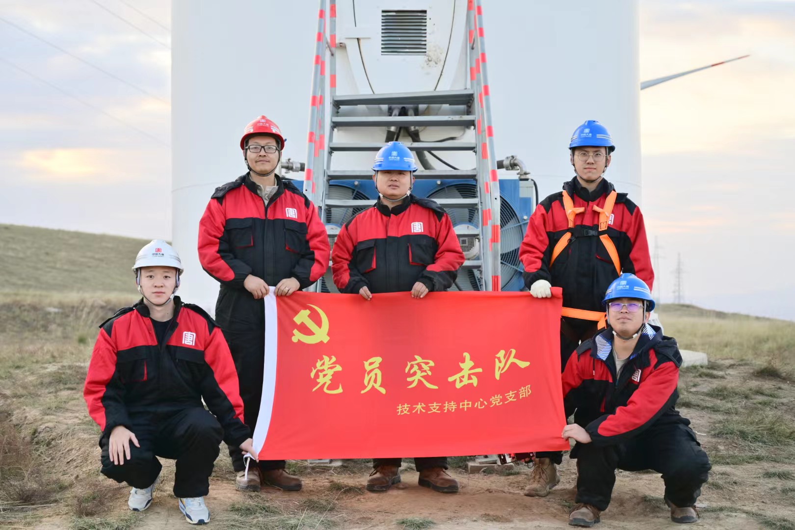 1676884805705014822.jpg 風(fēng)機(jī)主控系統(tǒng):自主創(chuàng)新突破高科技封鎖線.jpg