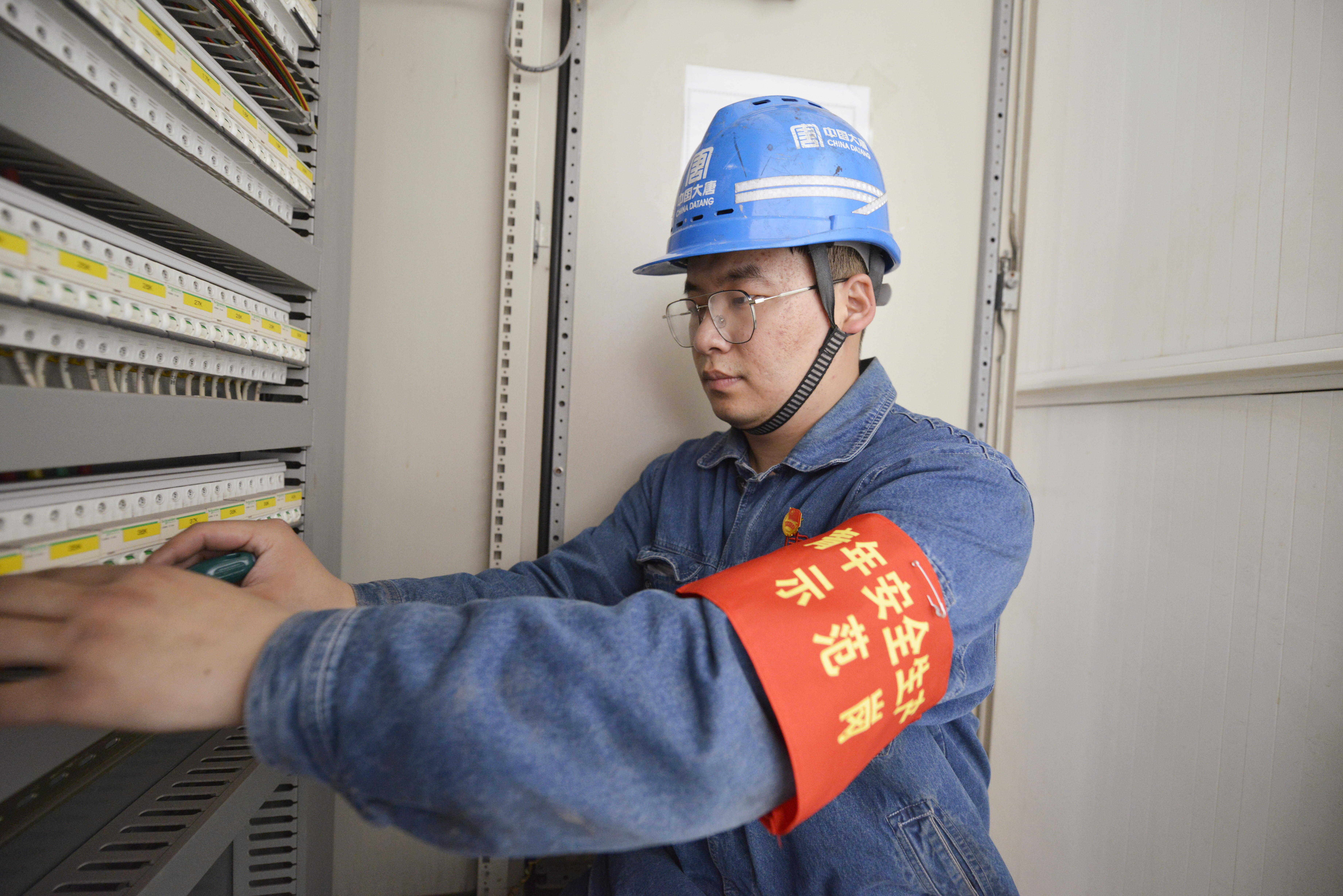 【最美大唐人】全國優(yōu)秀共青團(tuán)員張浩男（武安發(fā)電公司） (2).jpg