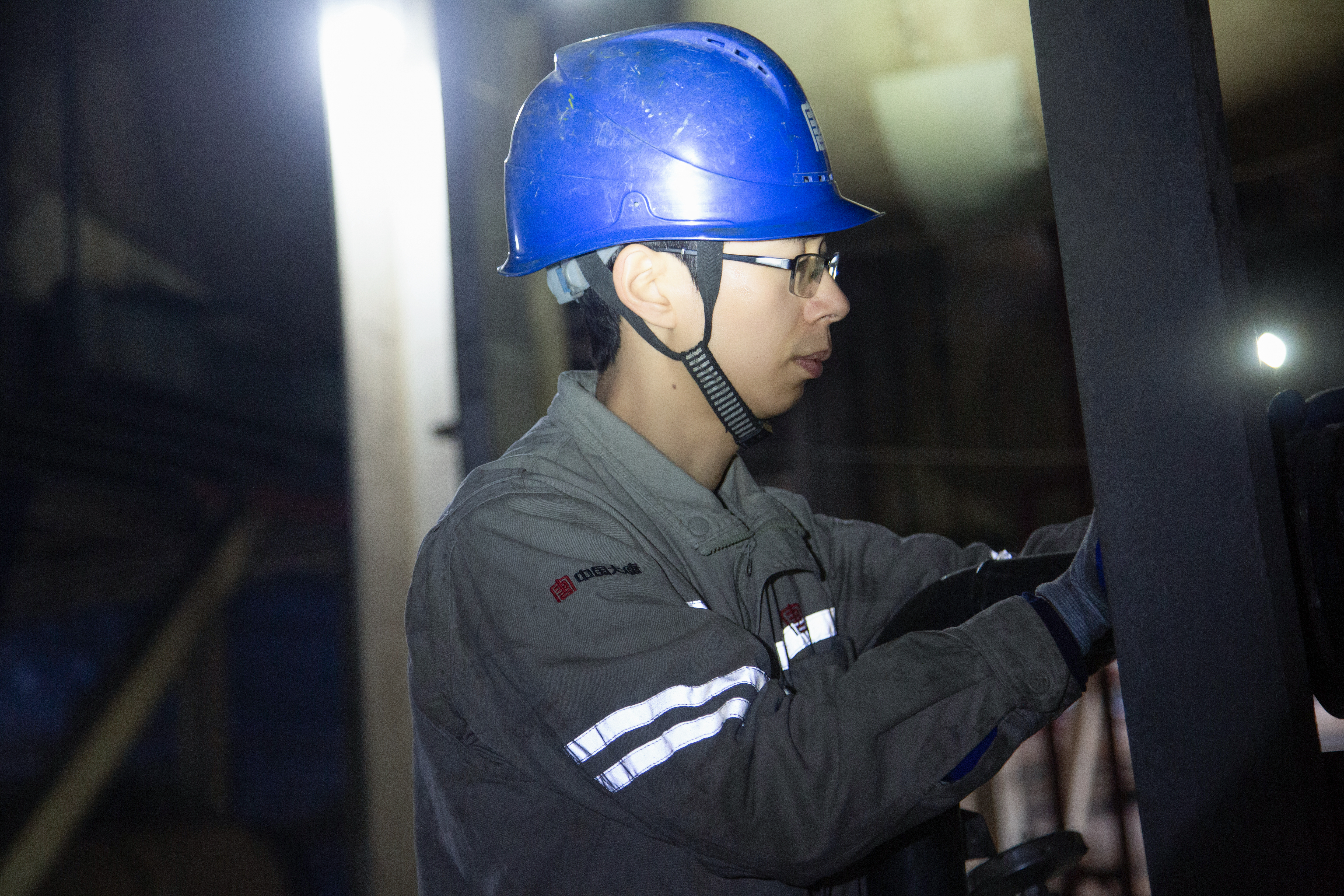 1706146235169083192.jpg 先進工作者標兵肖立輝:能源保供急先鋒.jpg