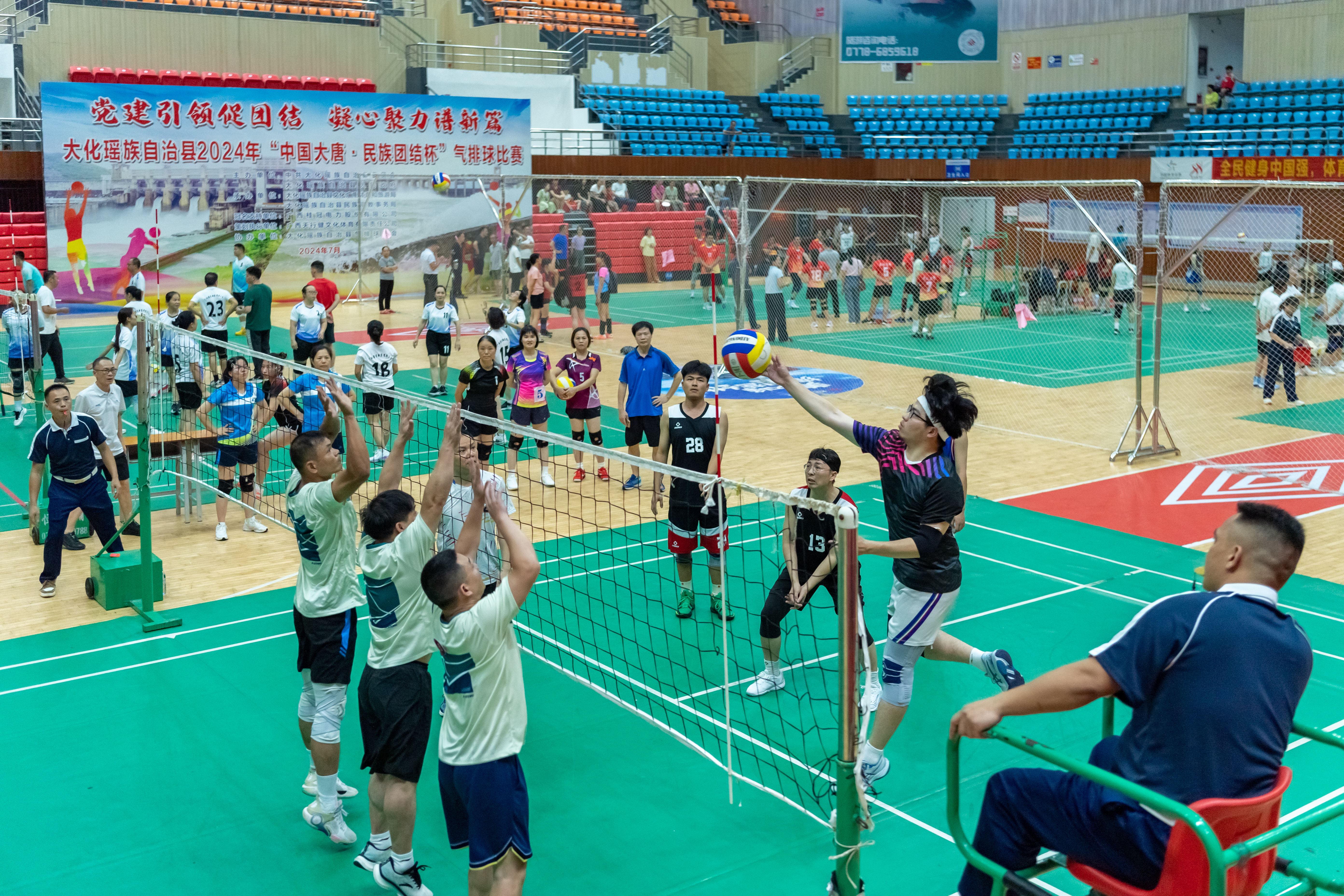 1722221463512046480.jpg 中國(guó)大唐代表隊(duì)在比賽中的表現(xiàn).jpg